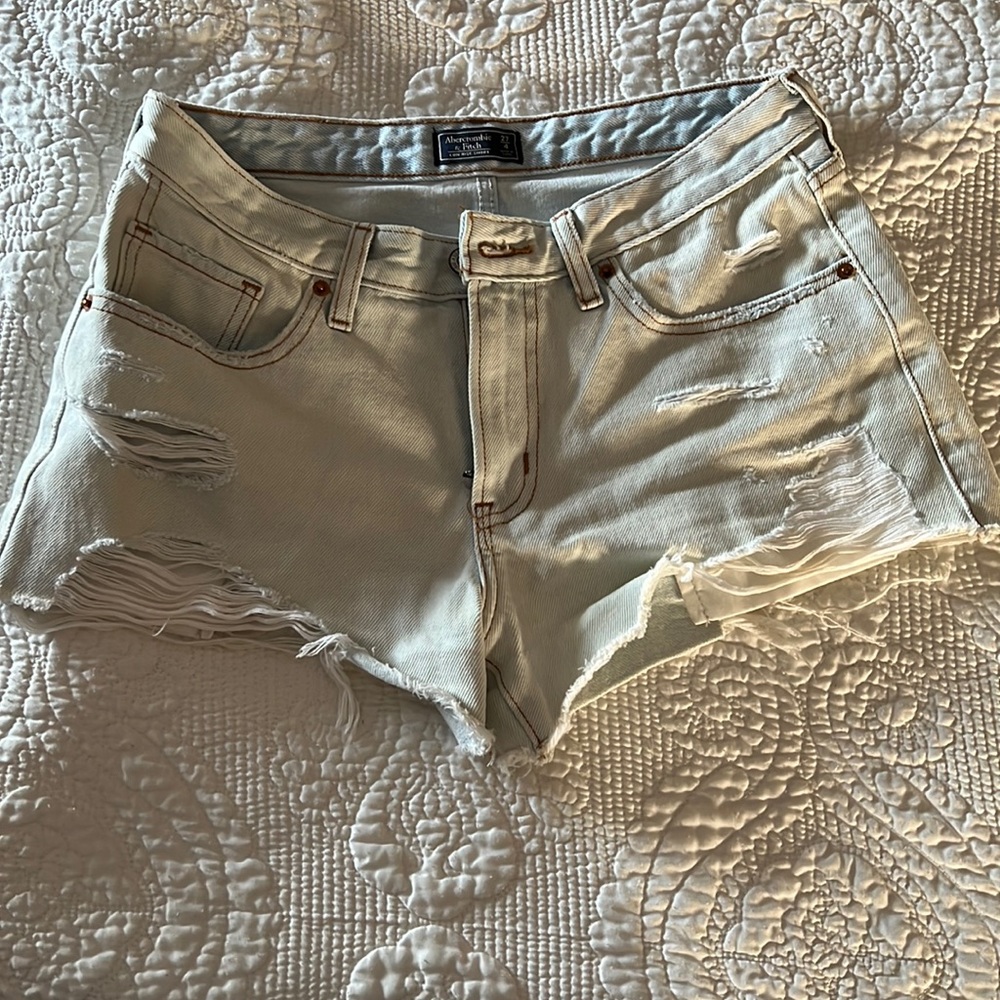 Abercrombie & fitch distressed shorts